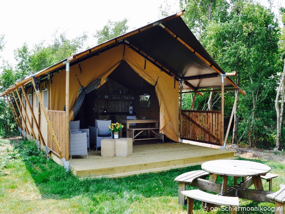 buitenaanzicht Luxe Safari gezinstent op camping Eureca