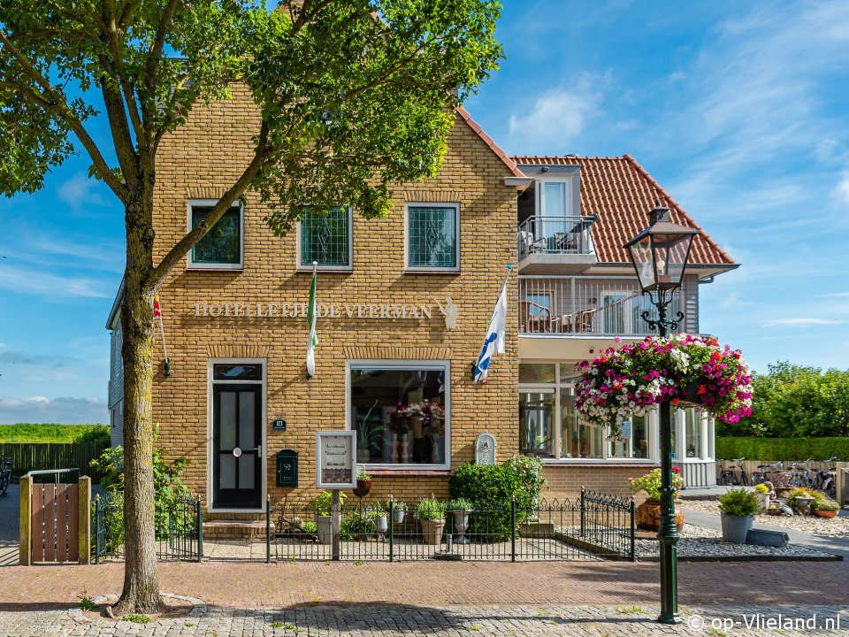 Buitenaanzicht Hotelletje de Veerman