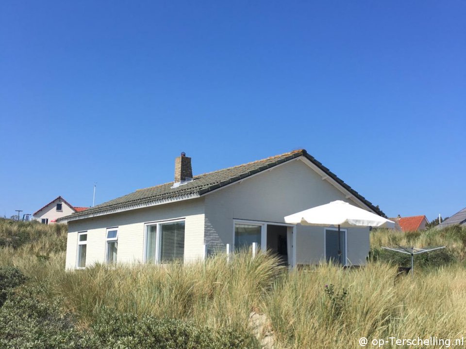 Huis in de Duinen.  