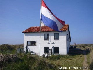 Appartement in Badhotel Bruin met balkon.  